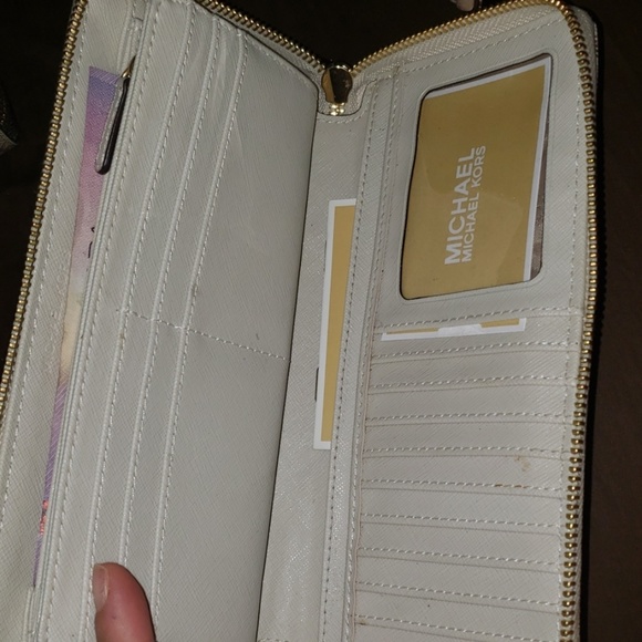 Wallet - Picture 2 of 2
